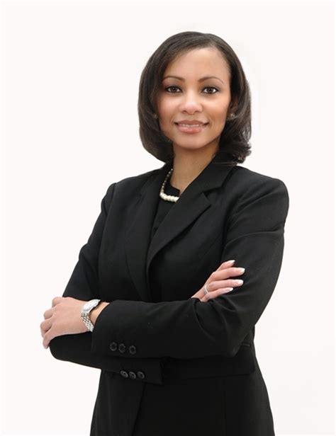 Female lawyers near me - Robin Kay Lord, committed to the pursuit of JUSTICE, is a New Jersey (NJ) Criminal Defense, Serious Personal Injury Lawyer and Civil Rights Attorney.